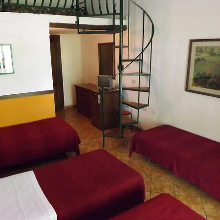 Antico Roma Hotel