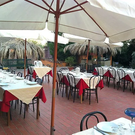 Hotel Antico Roma